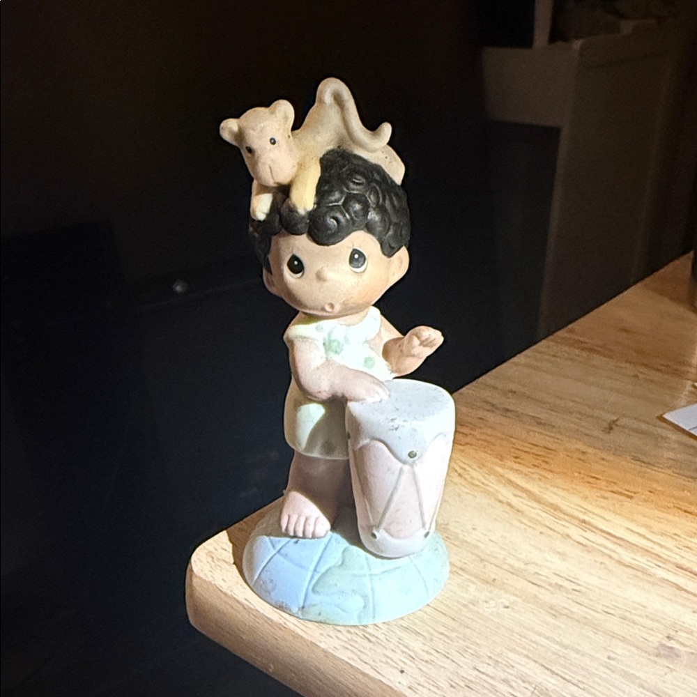 Enesco Precious Moments Figurine “Afri-Can Be There For You, I Will Be”
